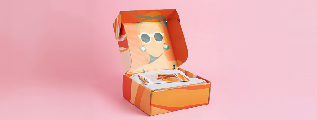 Hộp Carton bồi được làm từ loại giấy cứng, khá nặng và có độ dày khác nhau